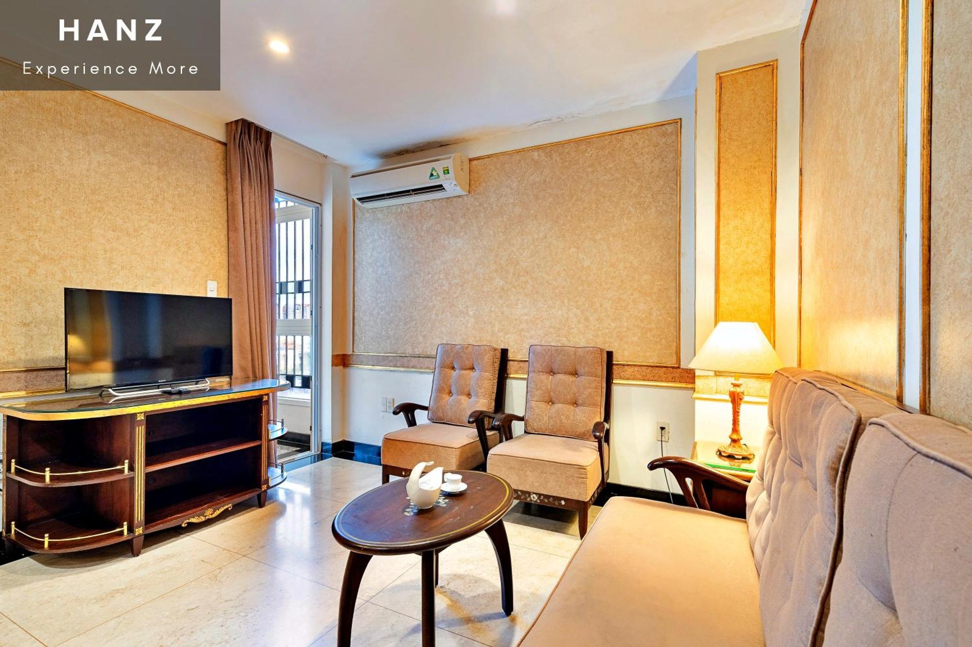 Khách sạn hẻo lánh S79 Residences 345